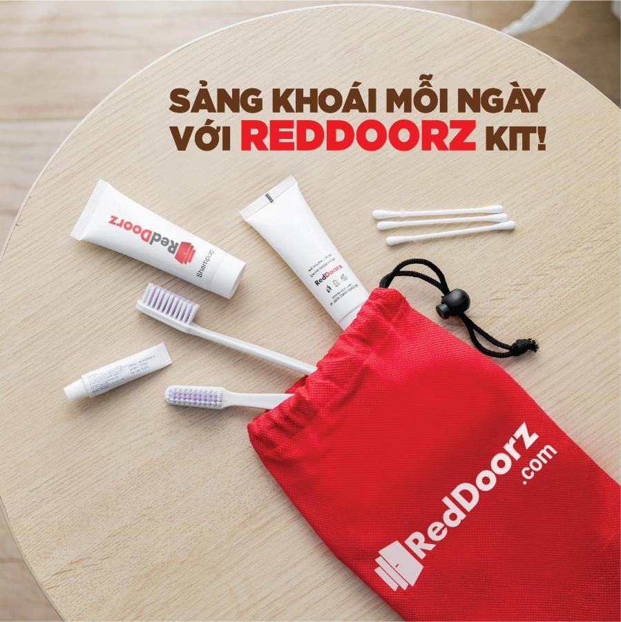 Reddoorz Ura Hotel Hung Phuoc 4 Ho Chi Minh City Exterior photo